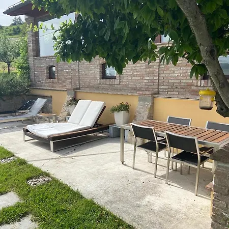 Фермерский дом Agriturismo I Tassoni