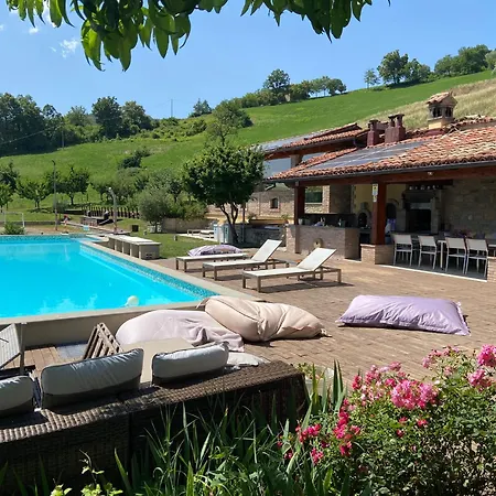 Agriturismo I Tassoni Фермерский дом